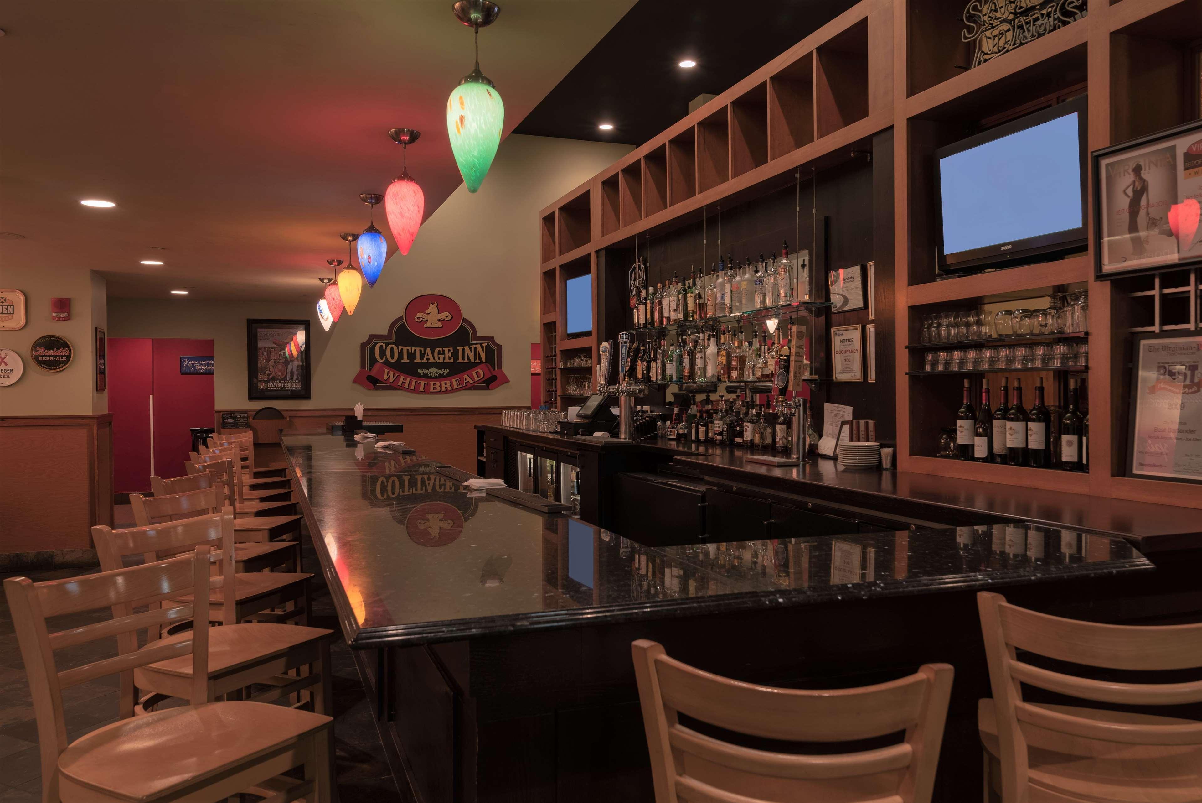 诺福克机场希尔顿逸林酒店 罗福 外观 照片